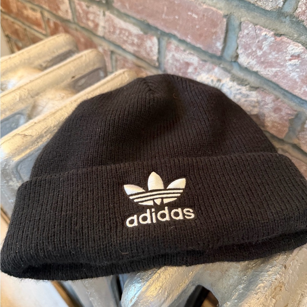 Adidas beanie